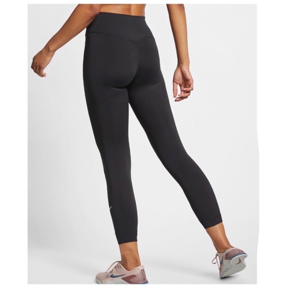 The Nike One Tights - Picture 3 of 7